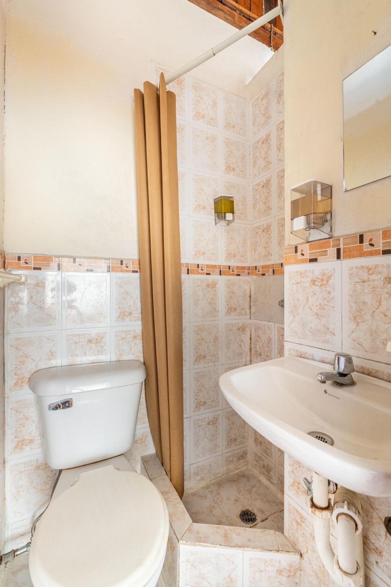 Hostal La Suite Sangolquí Kültér fotó